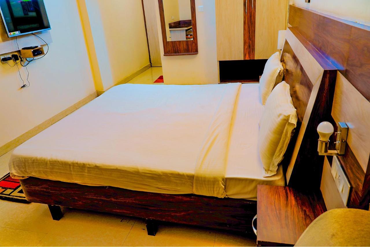 בובנשוואר Fabhotel Kanchan Plaza מראה חיצוני תמונה