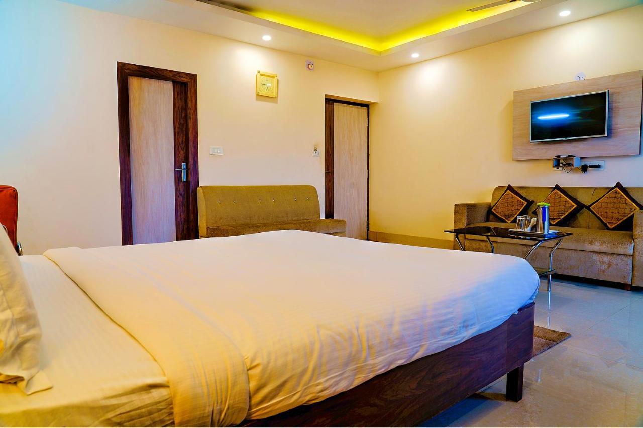 בובנשוואר Fabhotel Kanchan Plaza מראה חיצוני תמונה