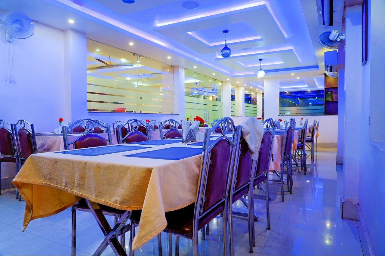 בובנשוואר Fabhotel Kanchan Plaza מראה חיצוני תמונה