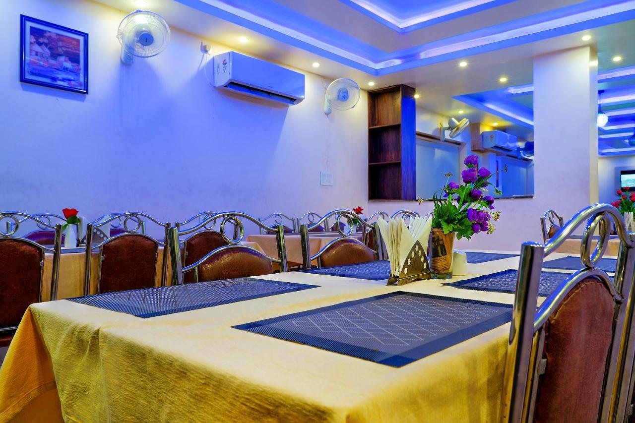 בובנשוואר Fabhotel Kanchan Plaza מראה חיצוני תמונה