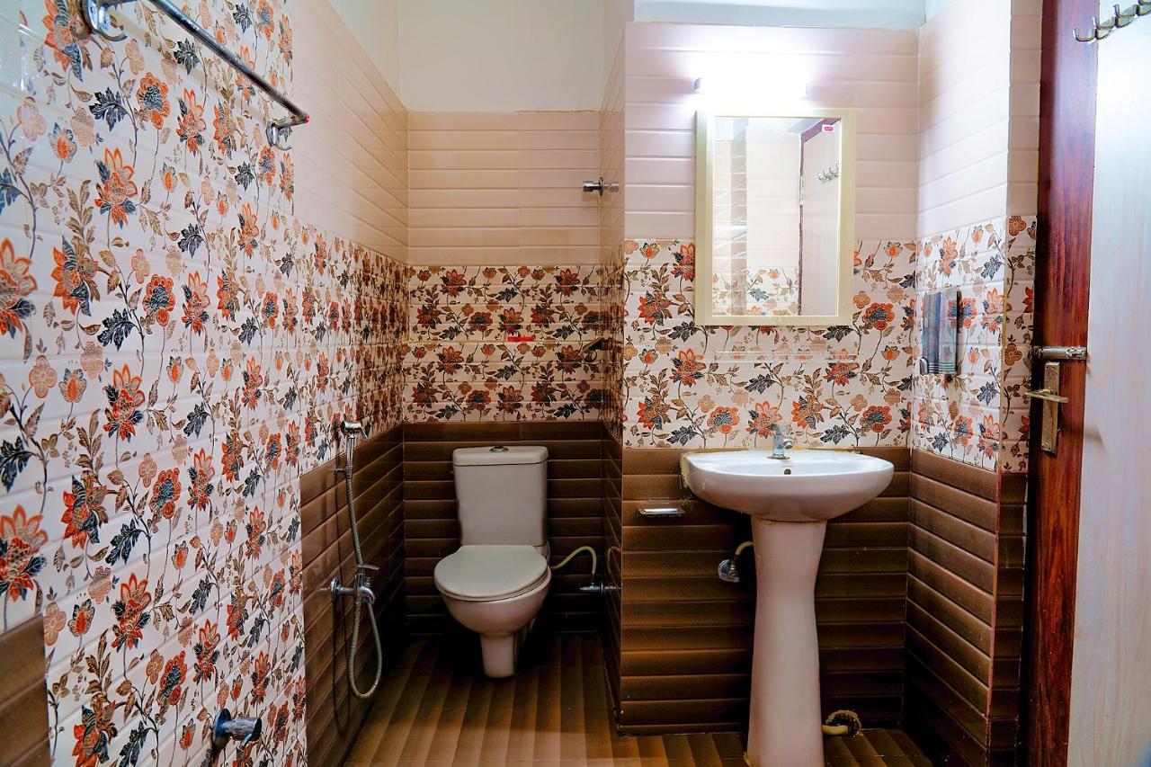 בובנשוואר Fabhotel Kanchan Plaza מראה חיצוני תמונה
